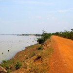 Soui Lake and the road to monkey forest.